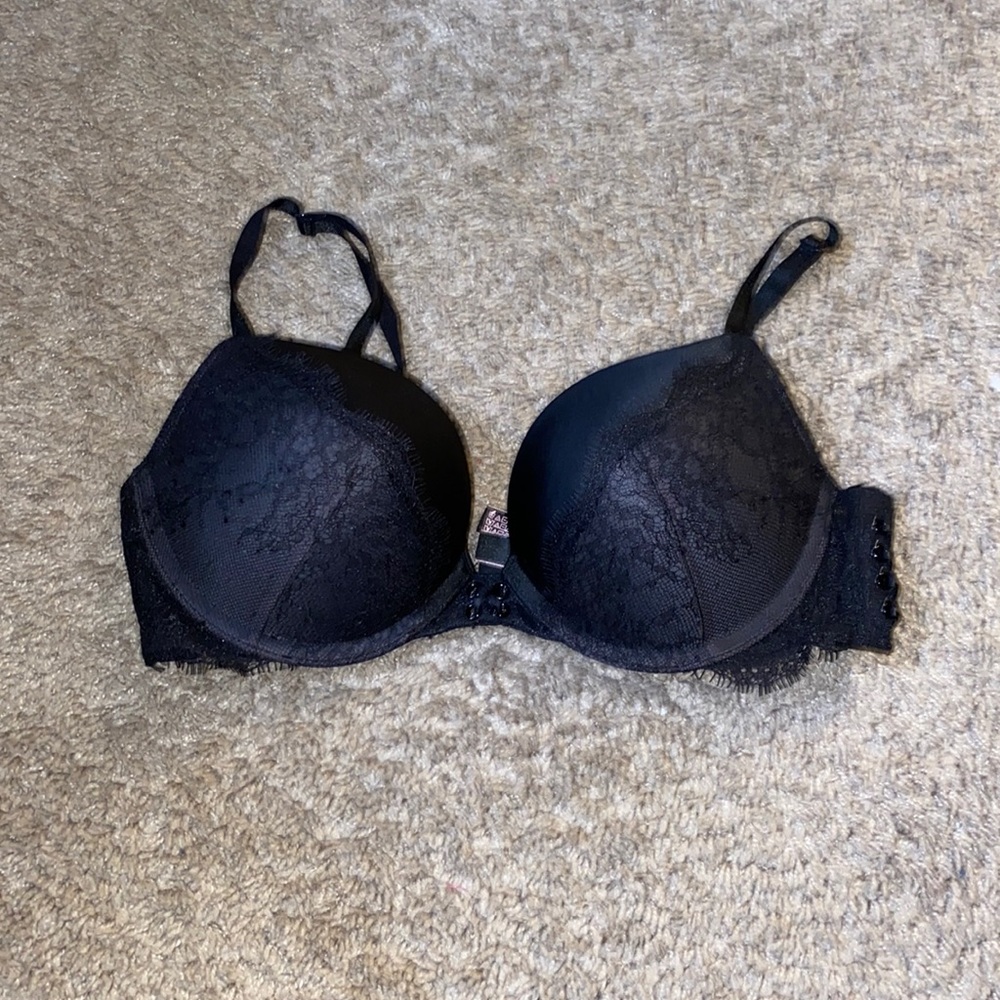 Black lace Victoria’s Secret bra